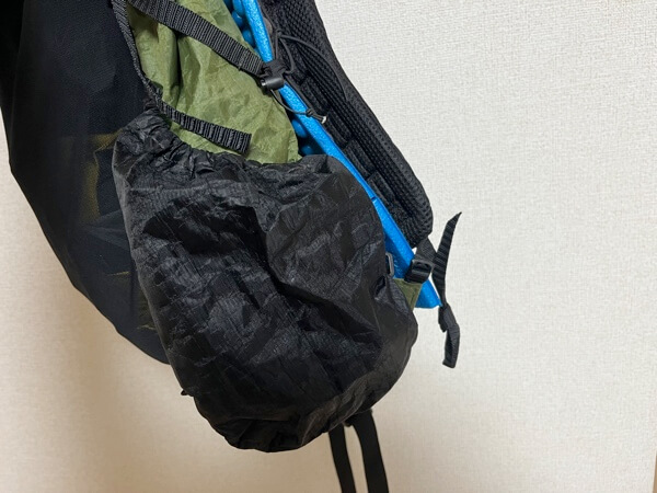 ZpacksのNero Backpackのサイドポケット